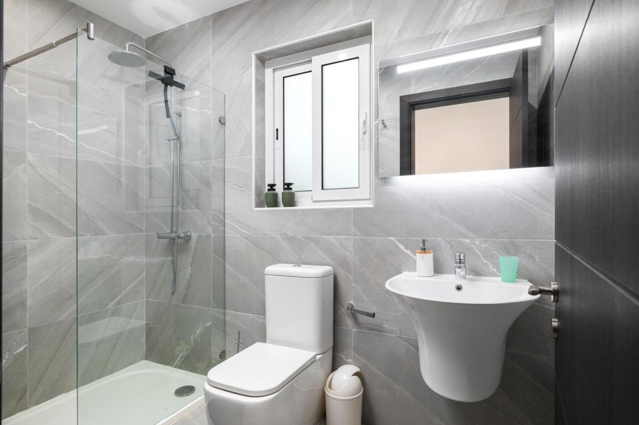 Modern 3Br Stylish Apartment With Large Balcony - Close To St Julians And St Georges Bay Is-Swieqi Kültér fotó