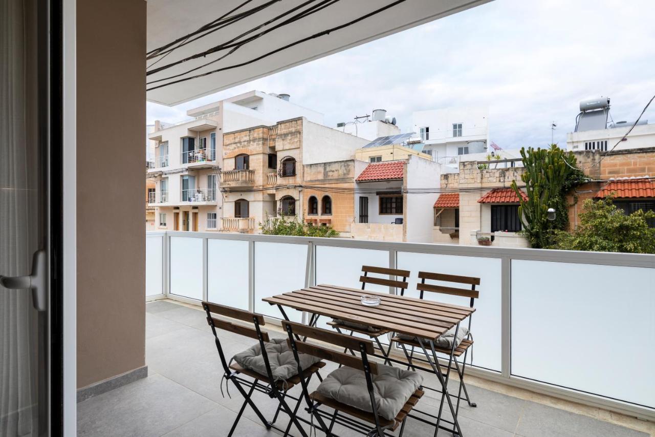 Modern 3Br Stylish Apartment With Large Balcony - Close To St Julians And St Georges Bay Is-Swieqi Kültér fotó