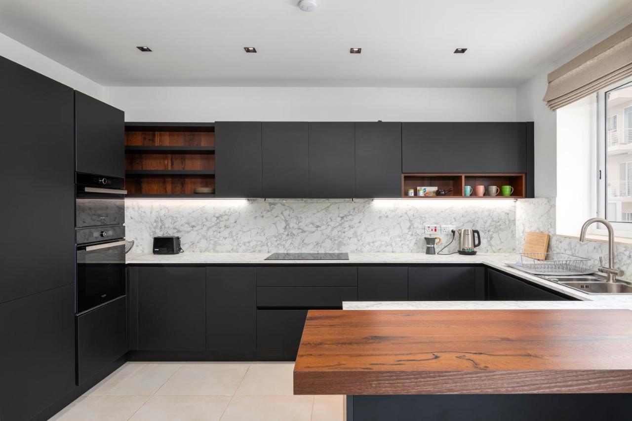 Modern 3Br Stylish Apartment With Large Balcony - Close To St Julians And St Georges Bay Is-Swieqi Kültér fotó